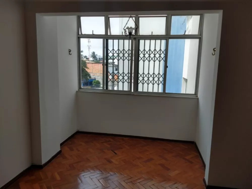 Apartamento à venda com 2 quartos, 80m² - Foto 2