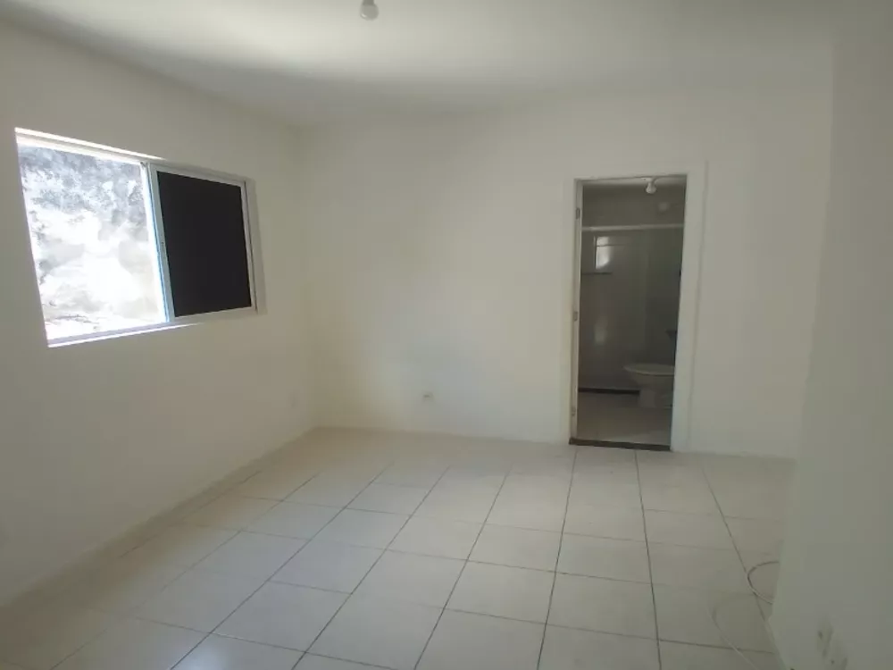 Apartamento à venda com 2 quartos, 67m² - Foto 4