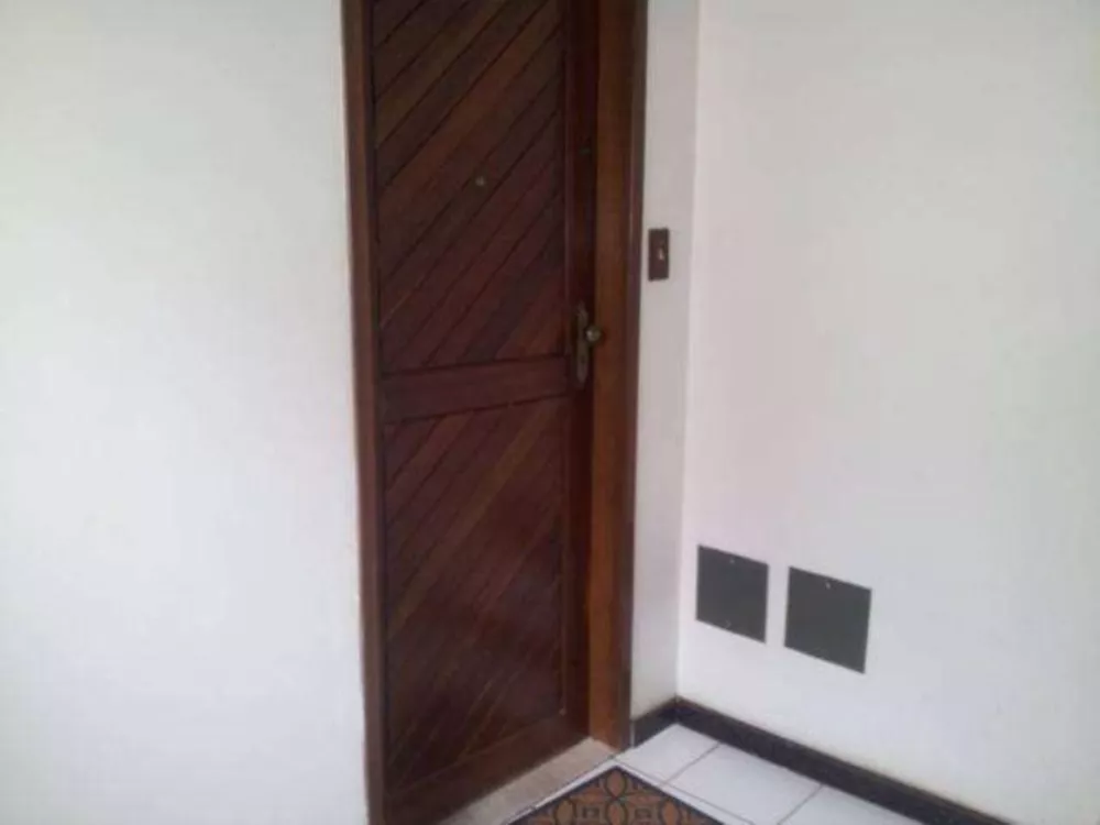 Apartamento à venda com 2 quartos, 60m² - Foto 4