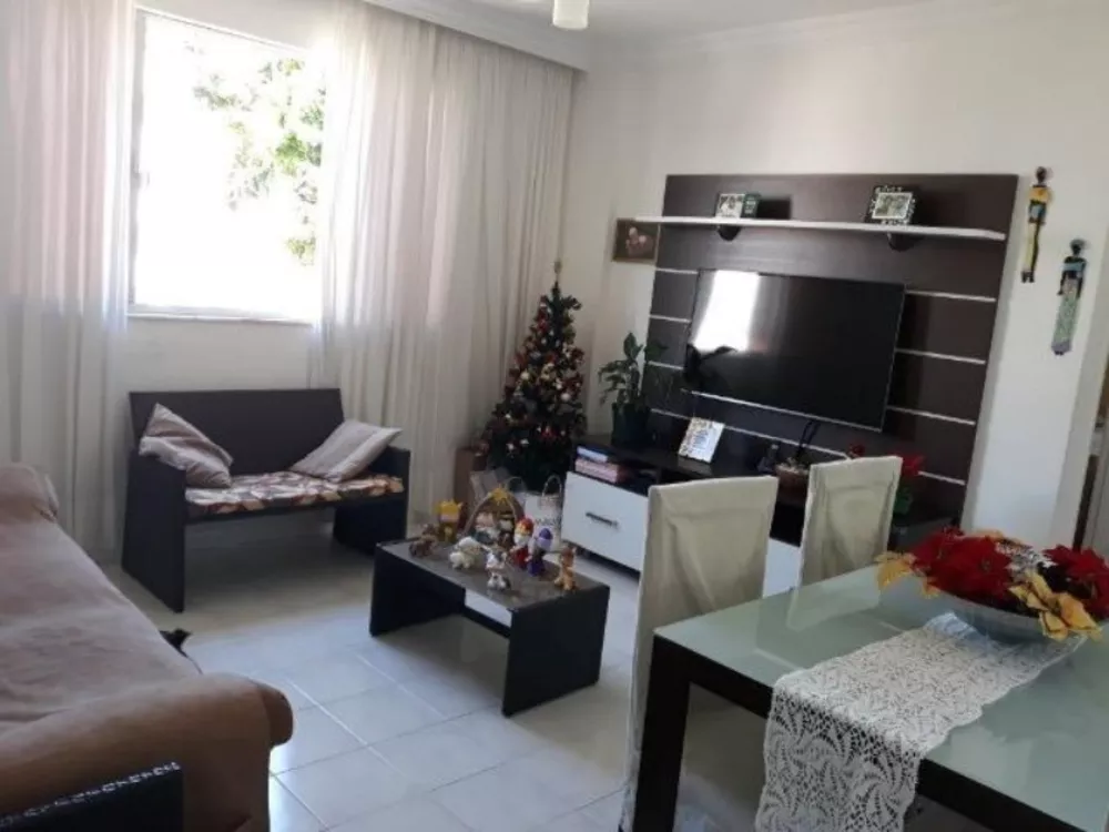 Apartamento à venda com 2 quartos, 70m² - Foto 2