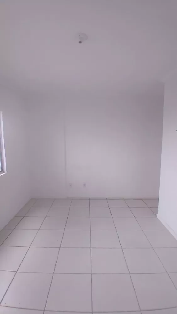 Apartamento à venda com 3 quartos, 100m² - Foto 2