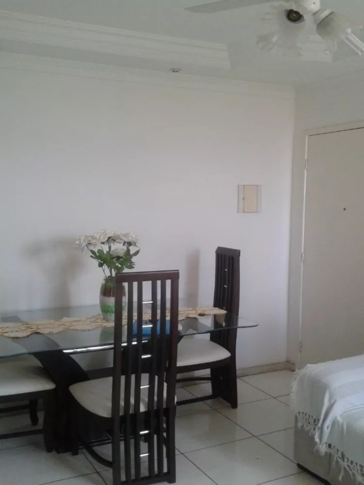 Apartamento à venda com 2 quartos, 65m² - Foto 2