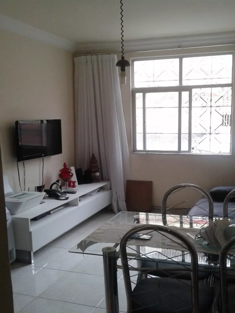 Apartamento à venda com 1 quarto, 42m² - Foto 2