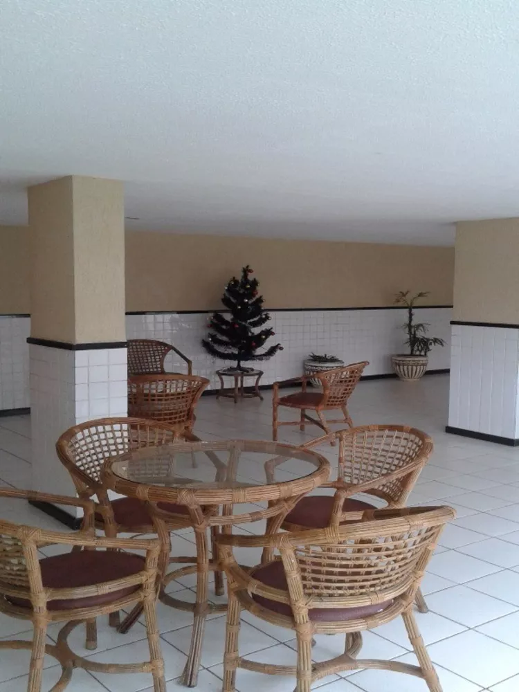 Apartamento à venda com 201 quartos, 80m² - Foto 2