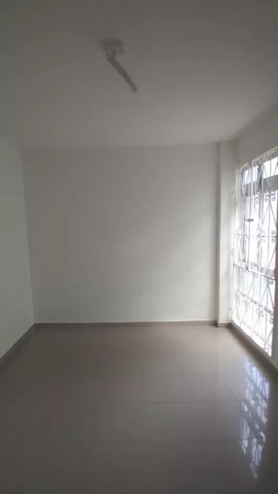 Apartamento à venda com 2 quartos, 65m² - Foto 3