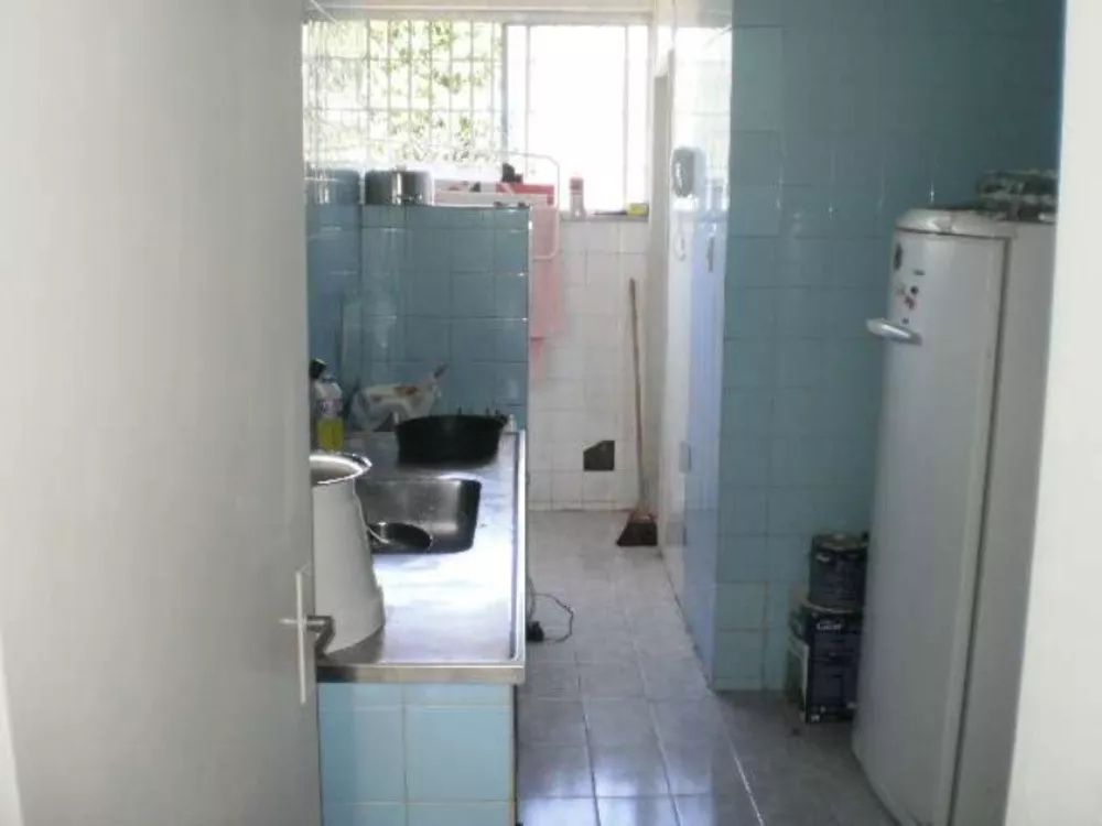 Apartamento à venda com 2 quartos, 80m² - Foto 3