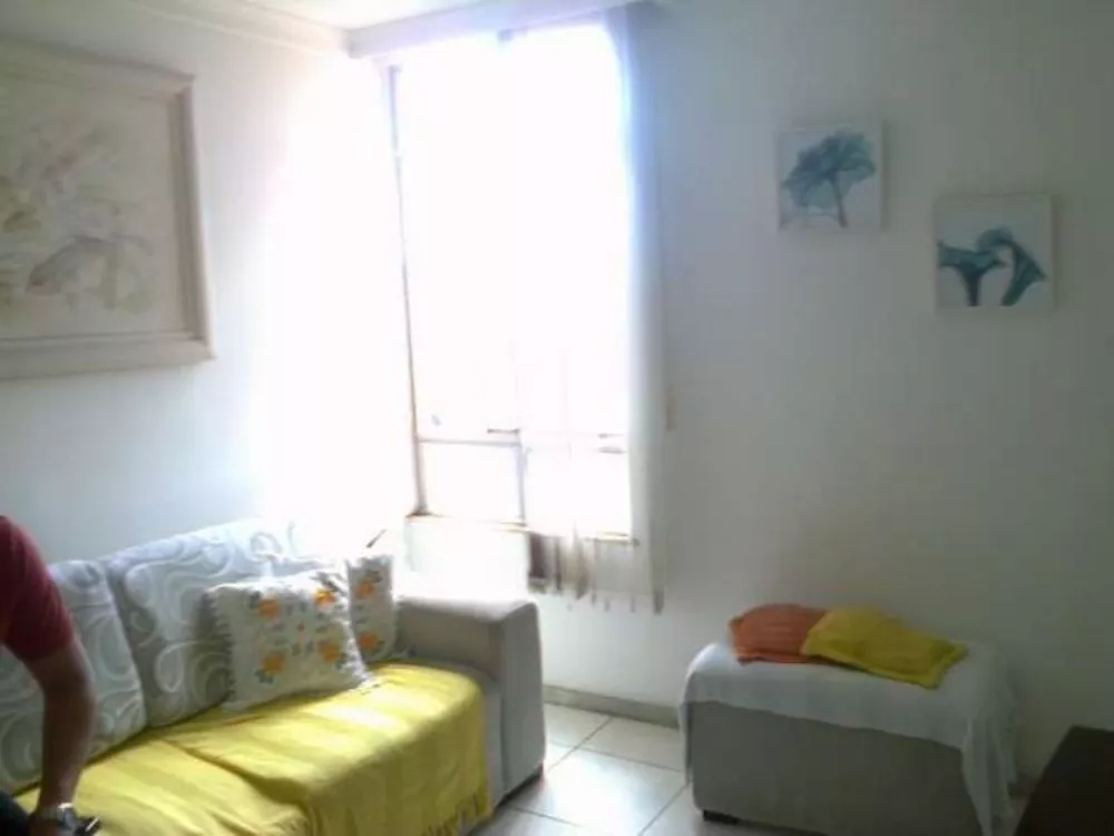 Apartamento à venda com 2 quartos, 65m² - Foto 2