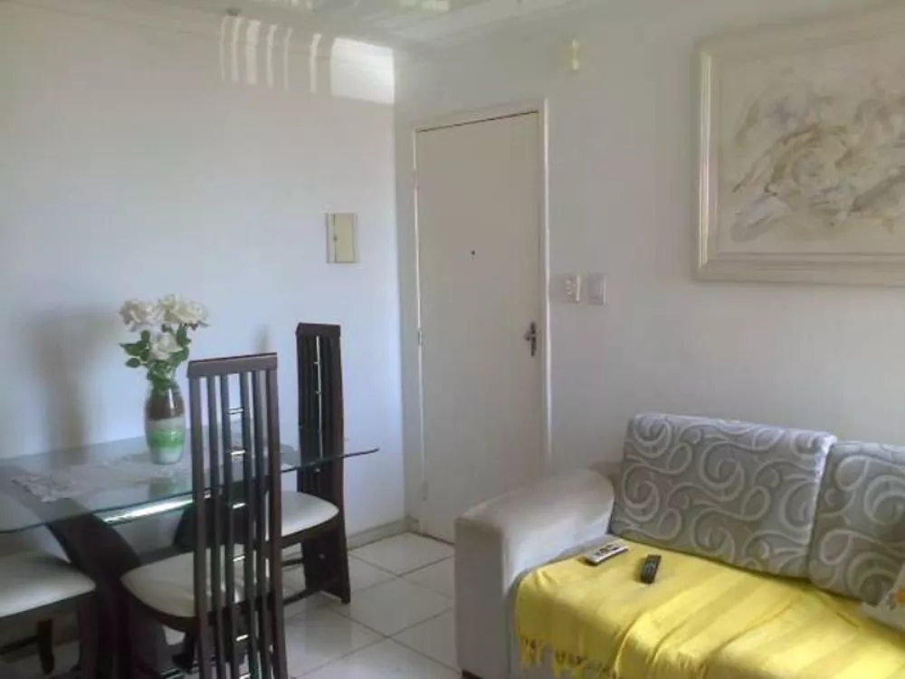 Apartamento à venda com 2 quartos, 65m² - Foto 1