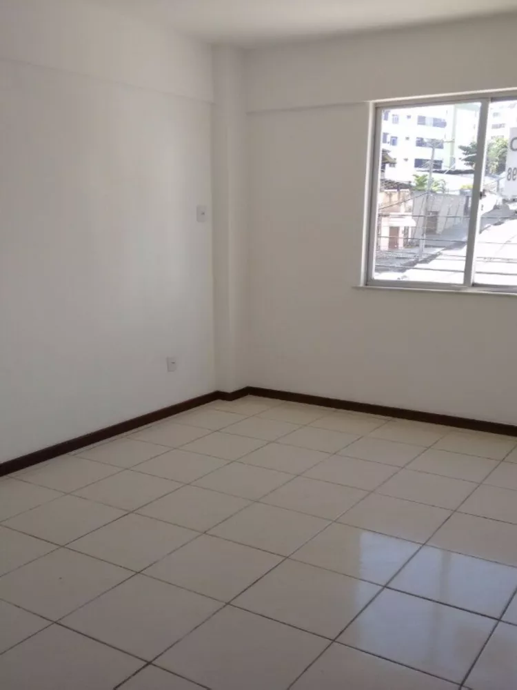 Apartamento à venda com 2 quartos, 60m² - Foto 1