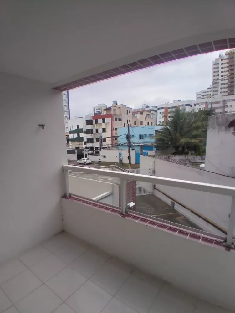 Apartamento à venda com 2 quartos, 67m² - Foto 4