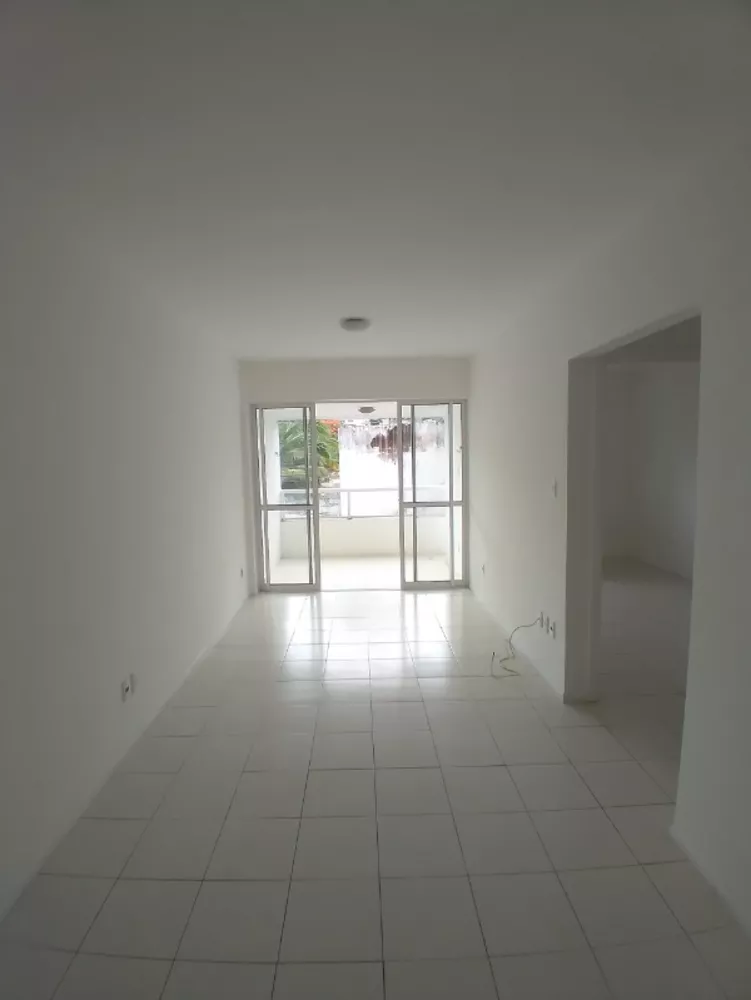 Apartamento à venda com 2 quartos, 67m² - Foto 5