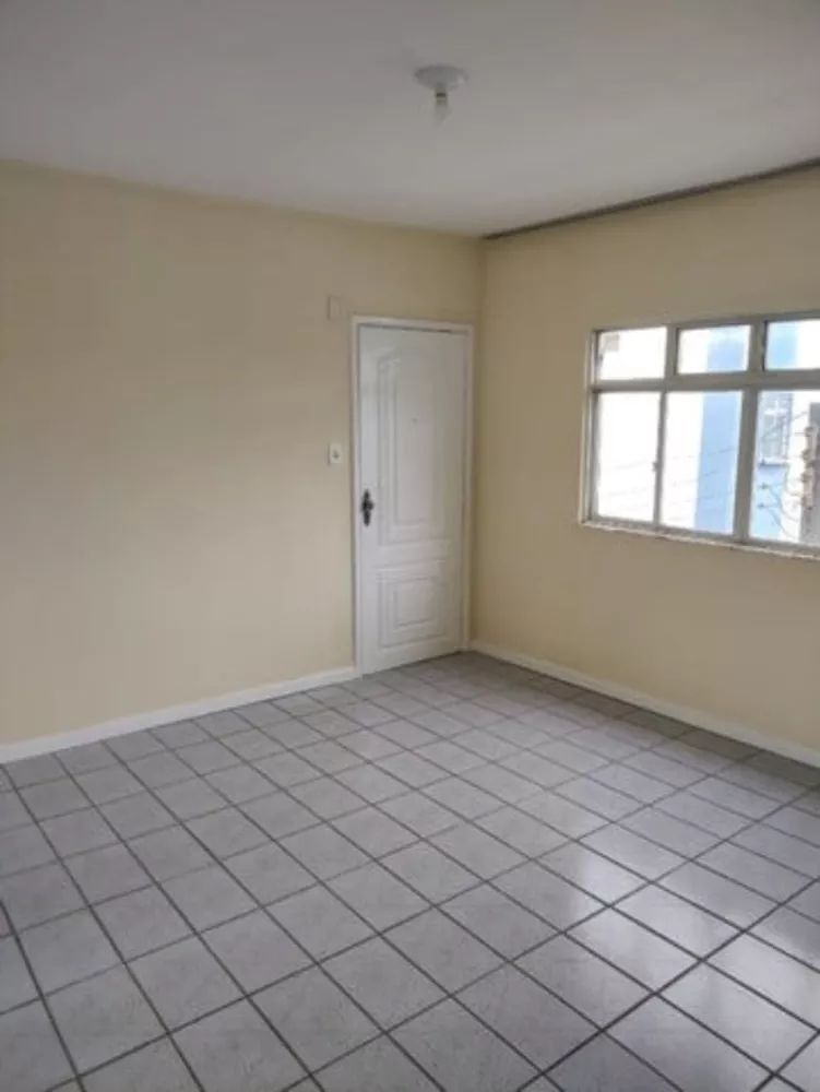 Apartamento à venda com 2 quartos, 60m² - Foto 1