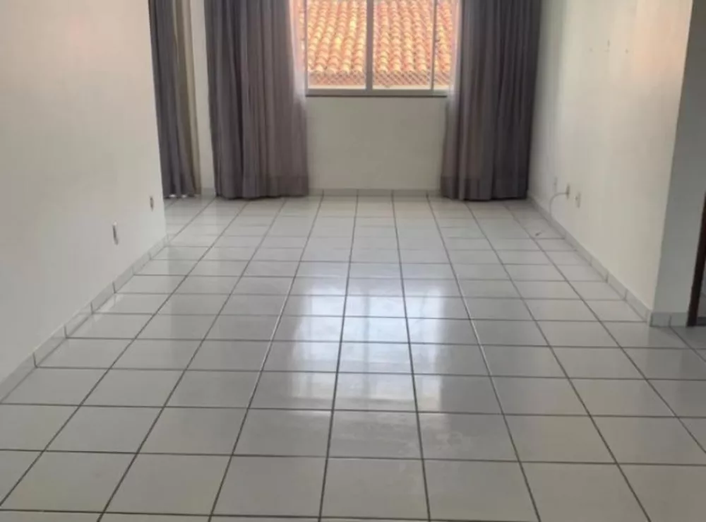 Apartamento à venda com 2 quartos, 80m² - Foto 2