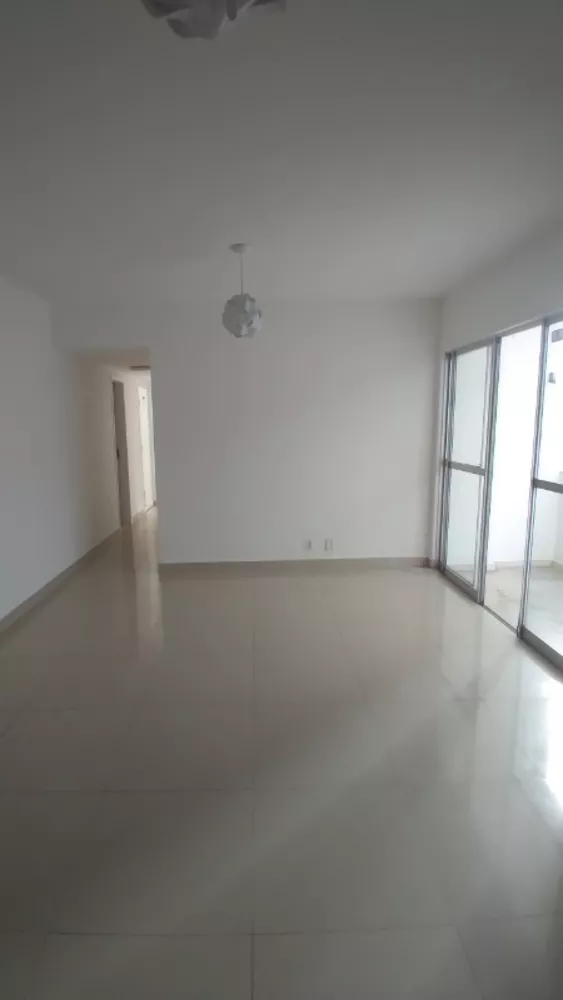 Apartamento à venda com 3 quartos, 114m² - Foto 1