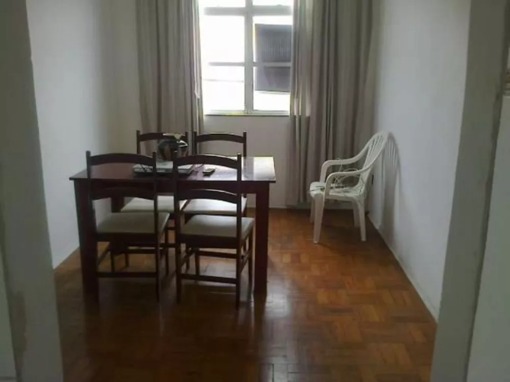 Apartamento à venda com 3 quartos, 70m² - Foto 2