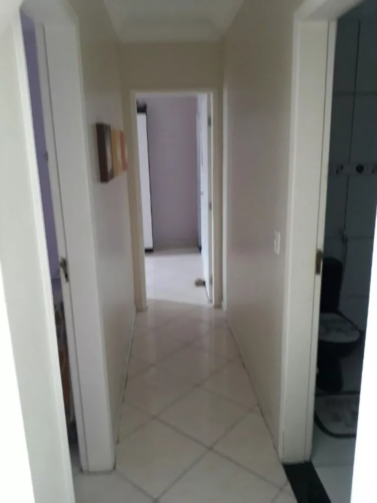 Apartamento à venda com 3 quartos, 70m² - Foto 3