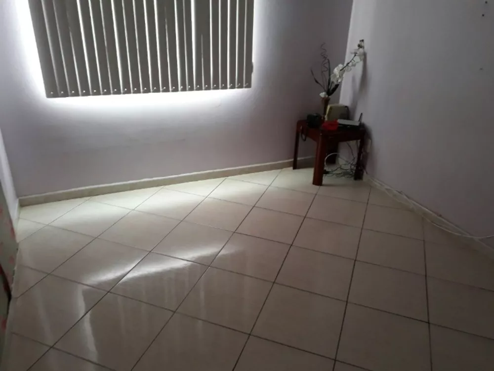 Apartamento à venda com 3 quartos, 70m² - Foto 4