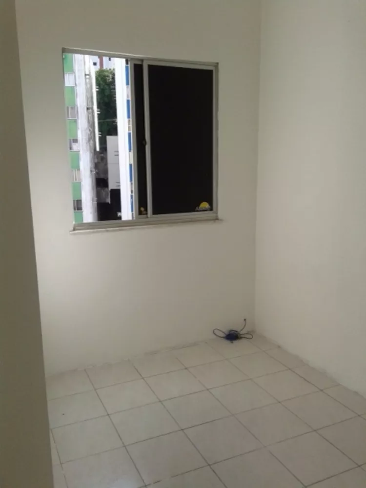 Apartamento à venda com 3 quartos, 80m² - Foto 4