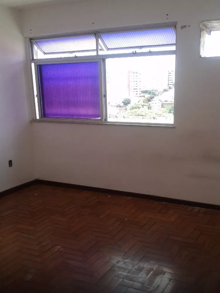 Apartamento à venda com 2 quartos, 60m² - Foto 3