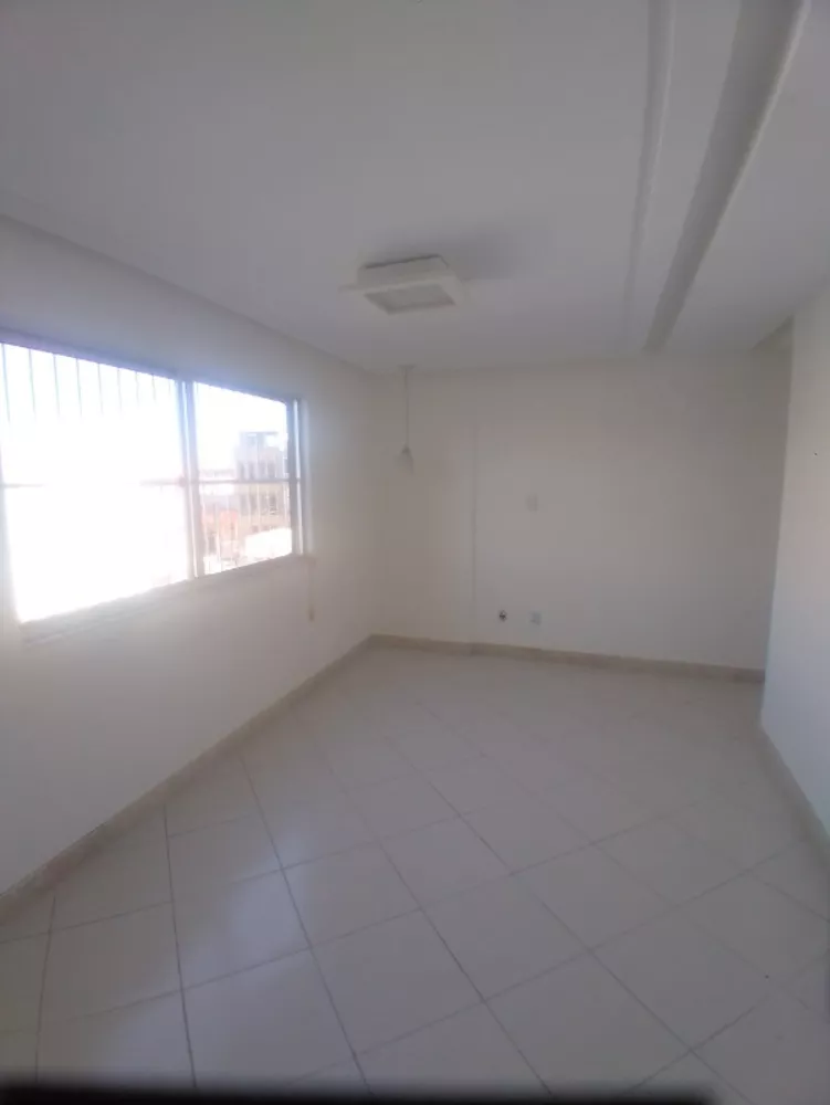 Apartamento à venda com 2 quartos, 70m² - Foto 1