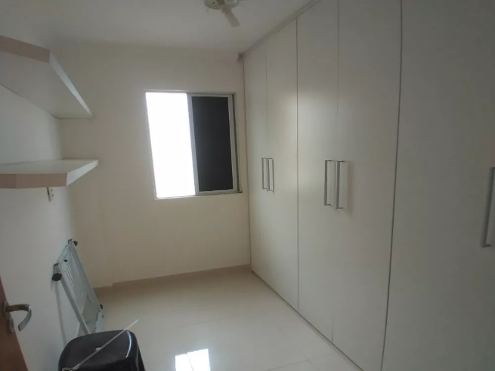 Apartamento à venda com 2 quartos, 70m² - Foto 4