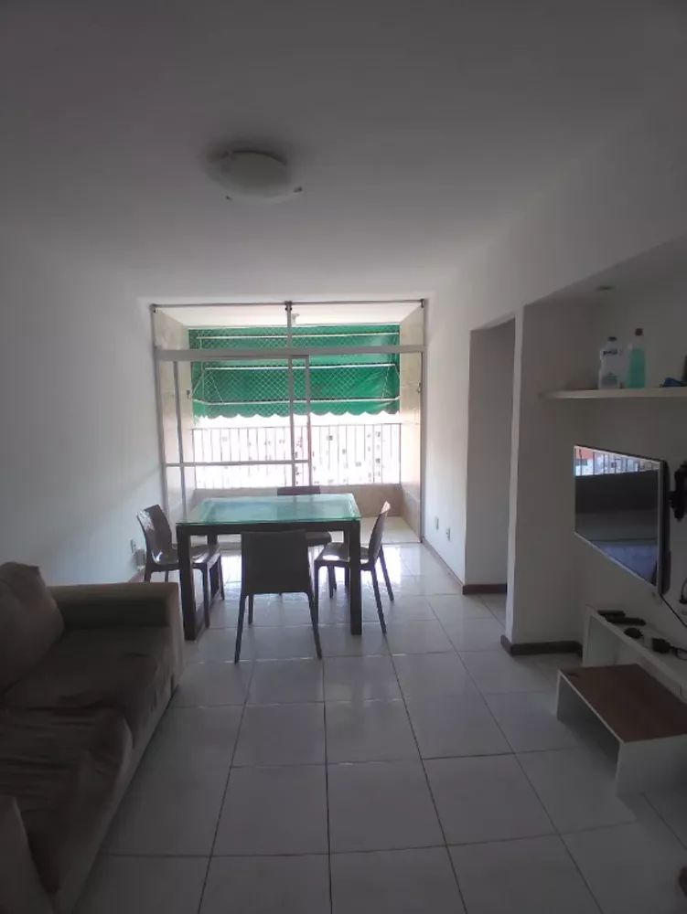 Apartamento à venda com 3 quartos, 80m² - Foto 2