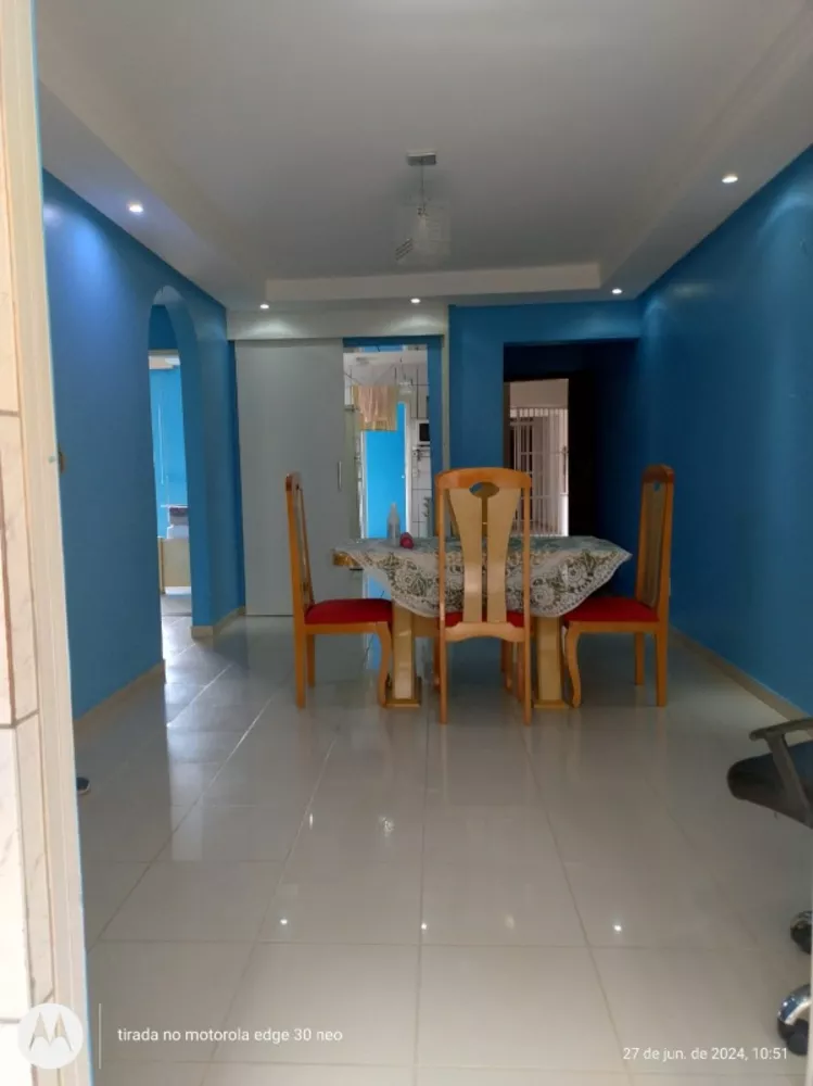 Apartamento à venda com 2 quartos, 81m² - Foto 2