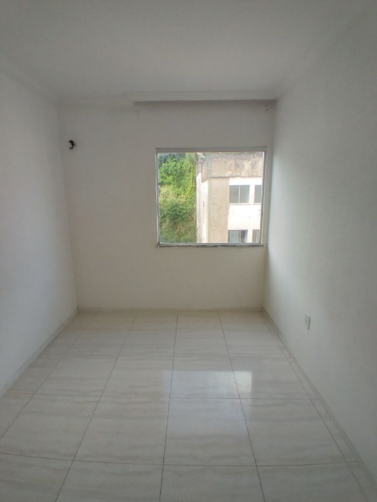 Apartamento à venda com 2 quartos, 60m² - Foto 2