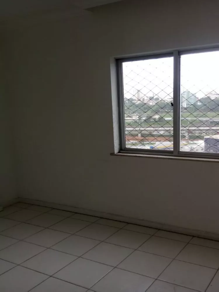 Apartamento à venda com 2 quartos, 70m² - Foto 5