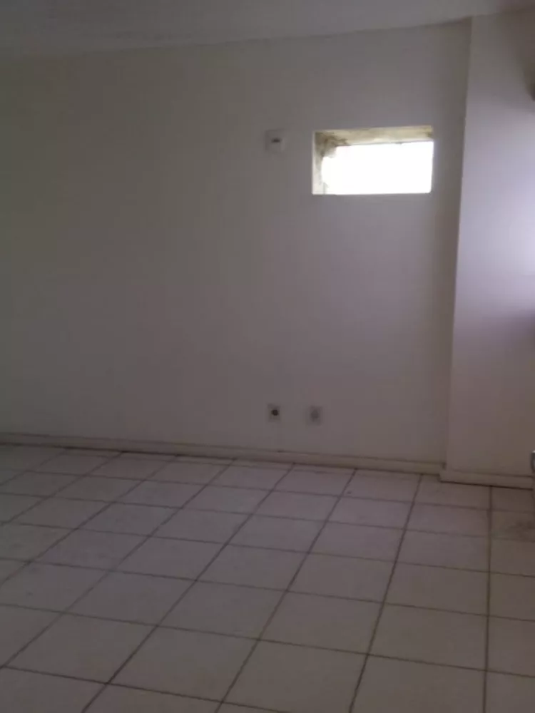 Apartamento à venda com 2 quartos, 70m² - Foto 6