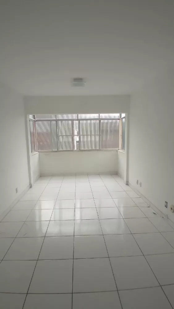 Apartamento à venda com 2 quartos, 80m² - Foto 3