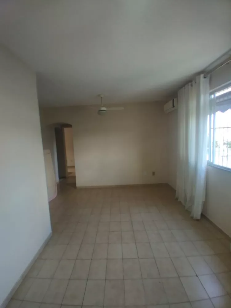 Apartamento à venda com 2 quartos, 75m² - Foto 3