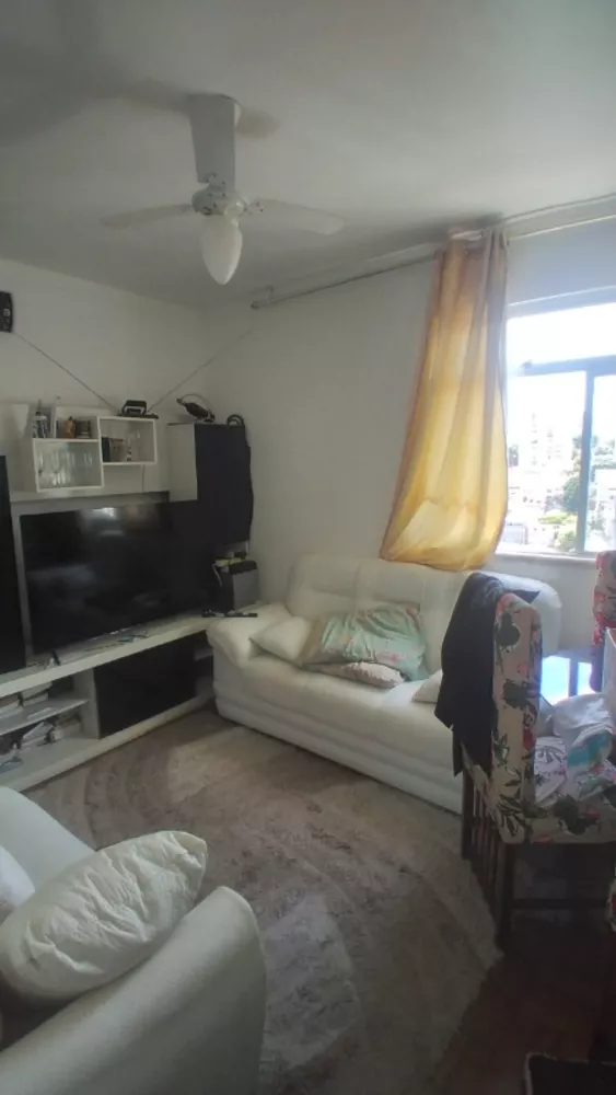 Apartamento à venda com 2 quartos, 57m² - Foto 1