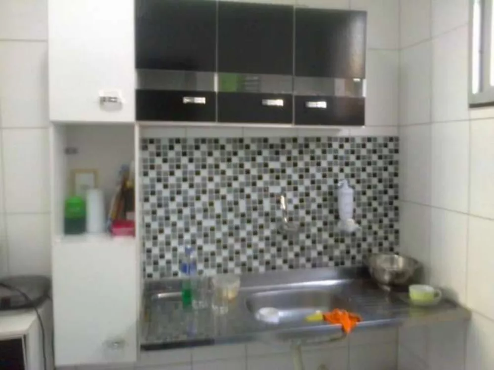 Apartamento à venda com 1 quarto, 40m² - Foto 2