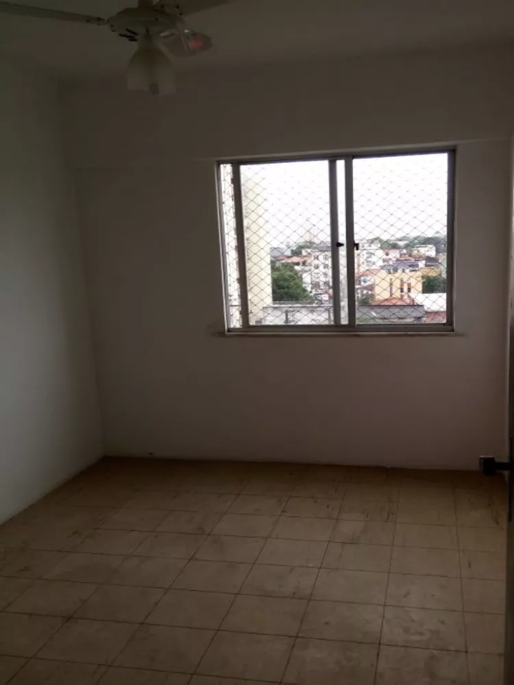 Apartamento à venda com 3 quartos, 70m² - Foto 4