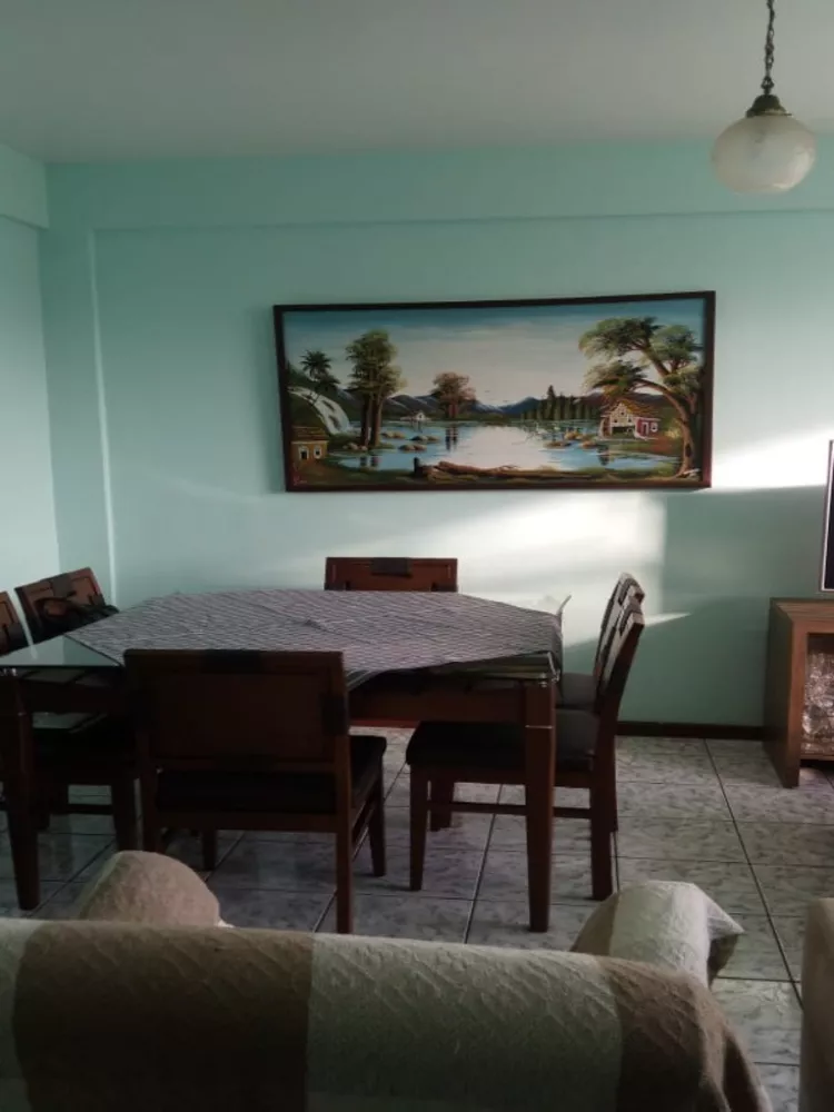 Apartamento à venda com 2 quartos, 70m² - Foto 1