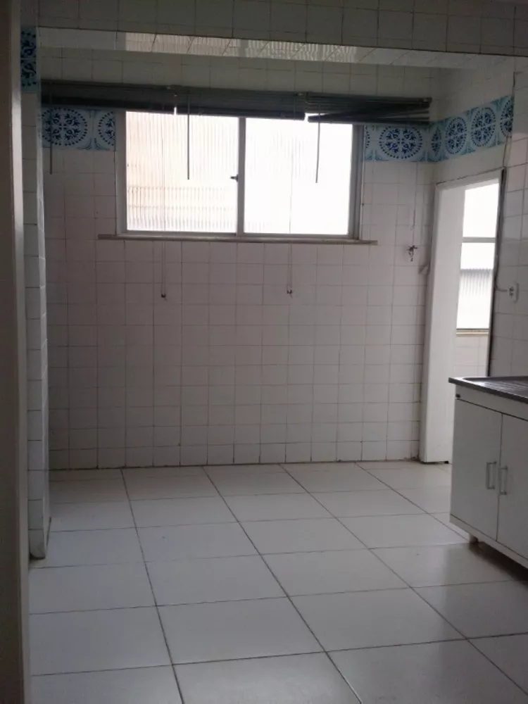 Apartamento à venda com 3 quartos, 85m² - Foto 4