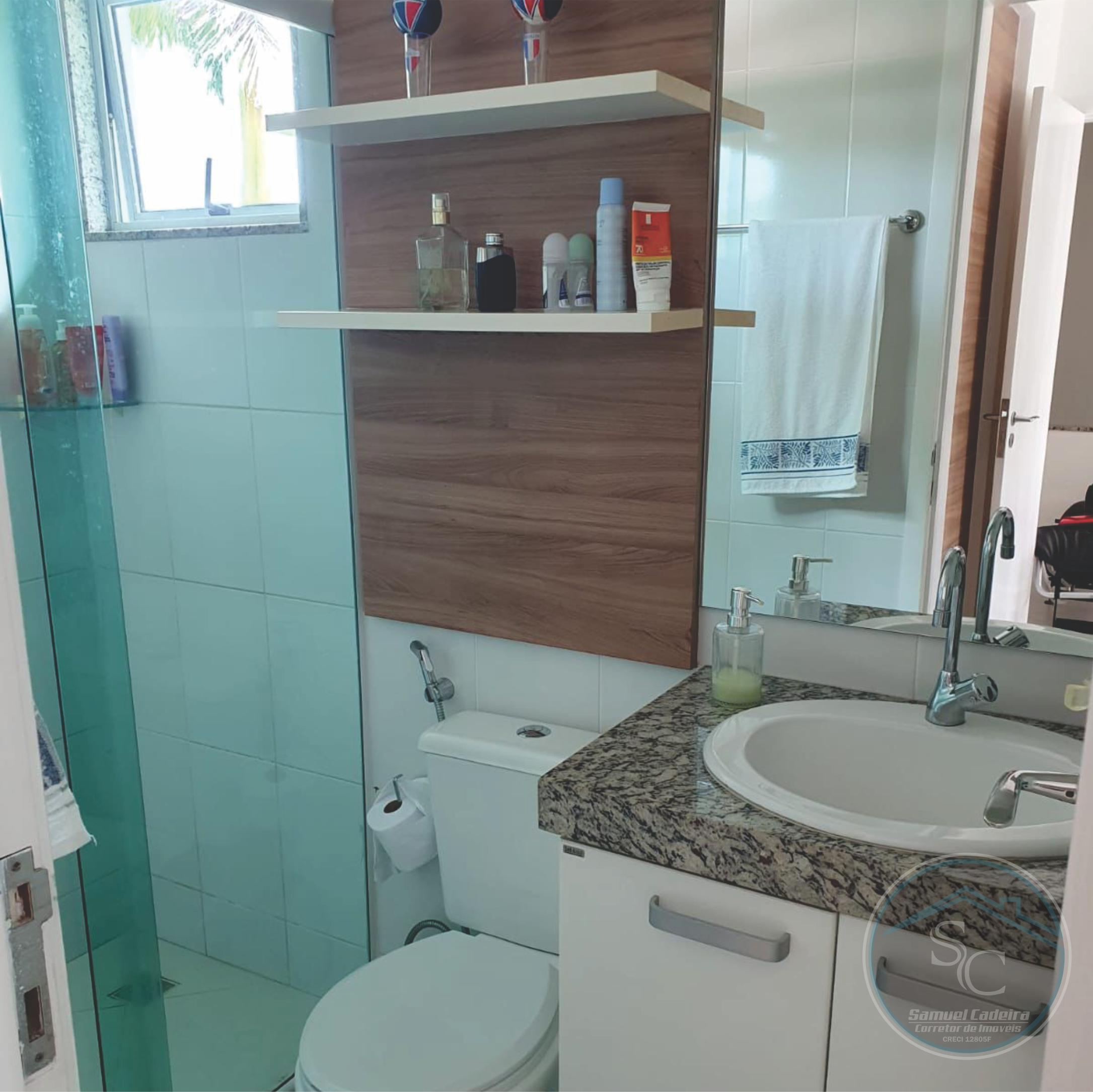 Casa de Condomínio à venda com 4 quartos, 280m² - Foto 2