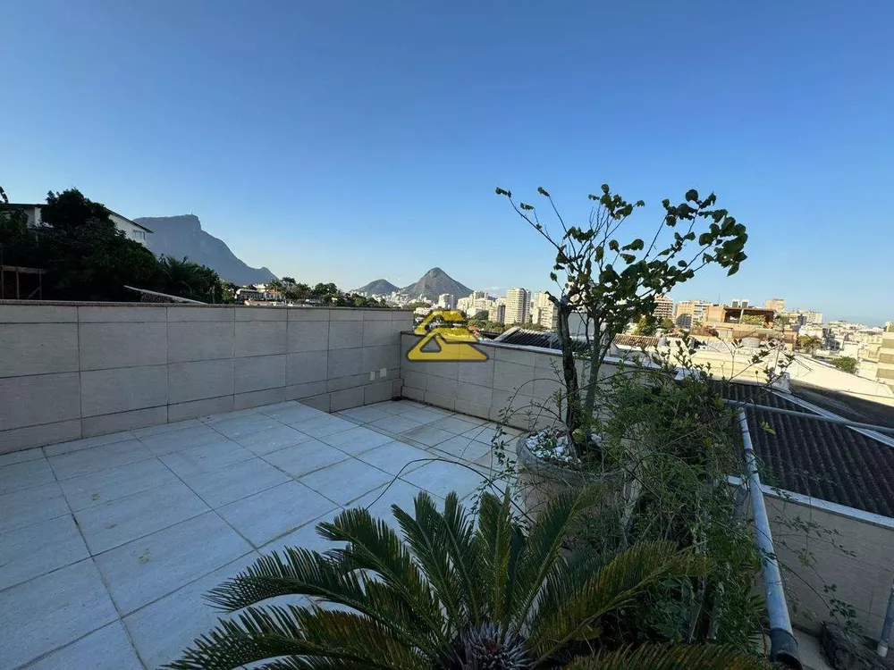 Cobertura, 3 quartos, 237 m² - Foto 12