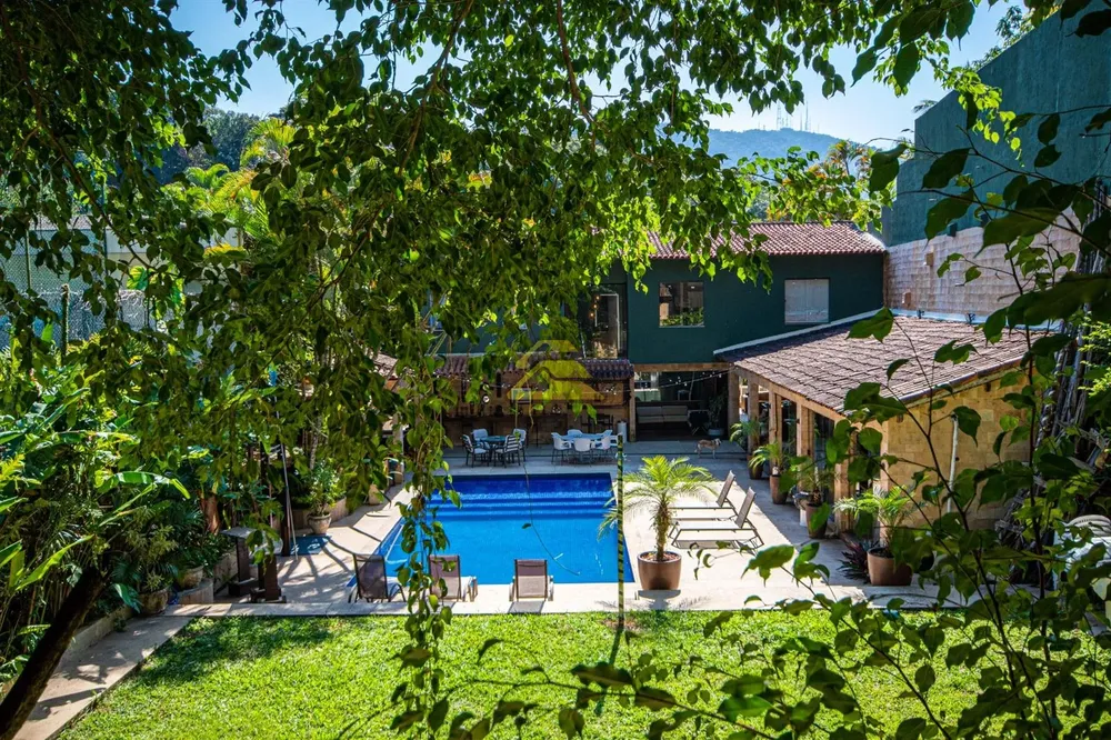 Casa, 5 quartos, 266 m² - Foto 2