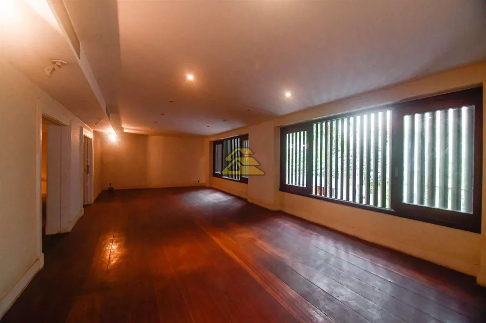 Casa, 6 quartos, 1397 m² - Foto 10