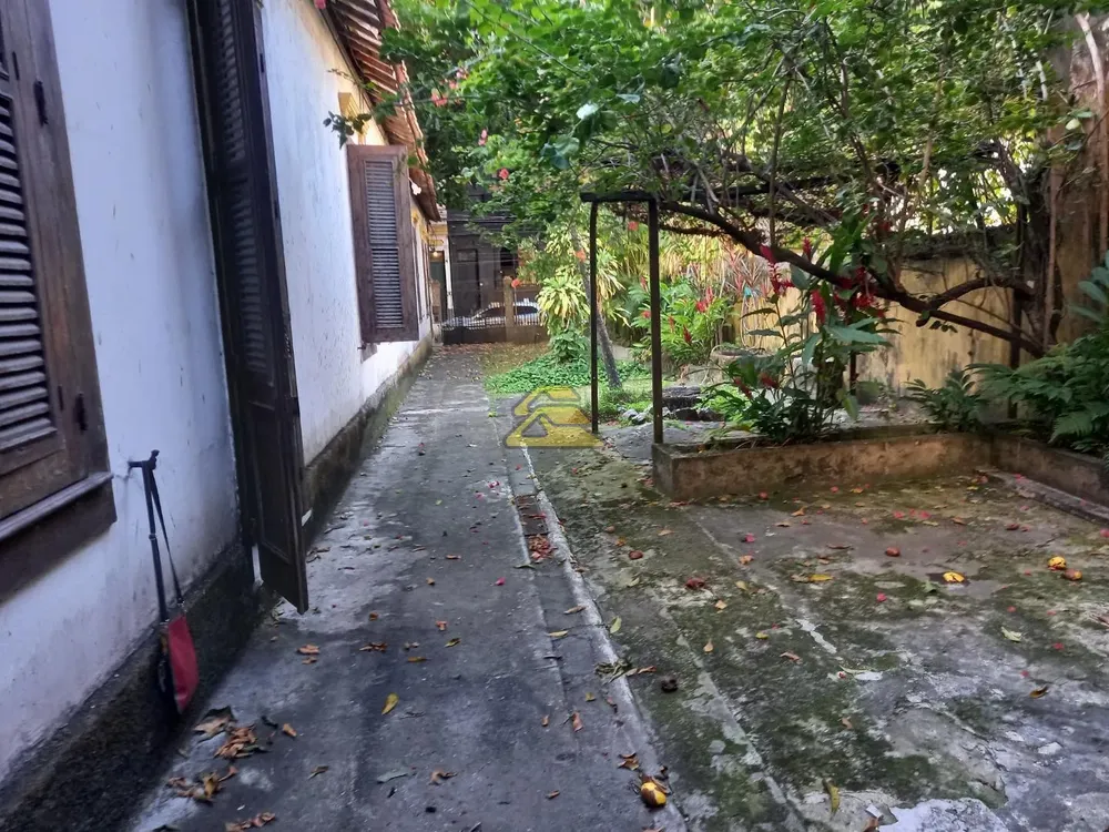 Casa, 4 quartos, 300 m² - Foto 1