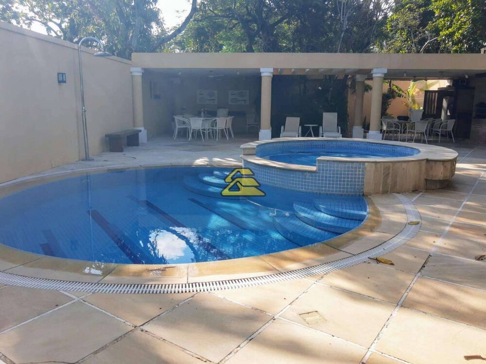 Casa à venda com 5 quartos, 980m² - Foto 1