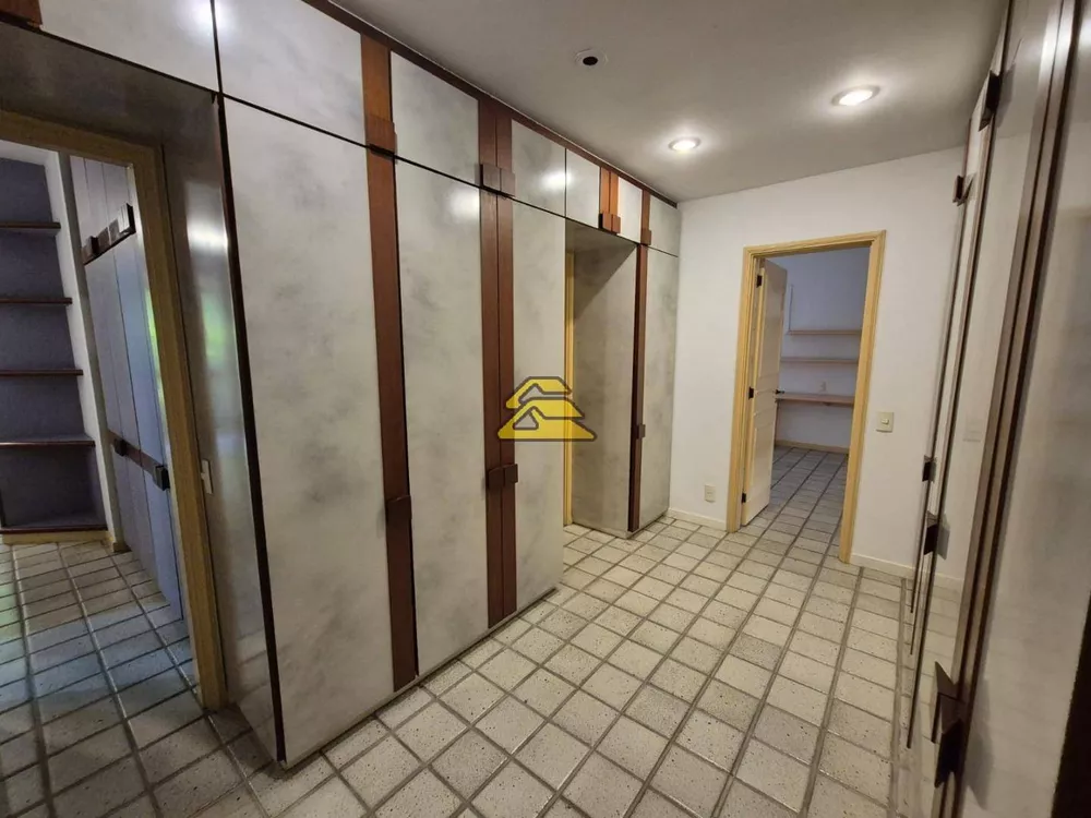 Apartamento, 4 quartos, 221 m² - Foto 13