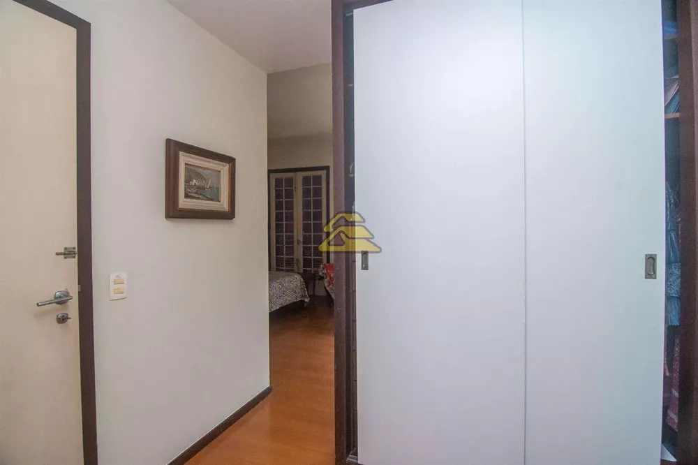 Casa, 5 quartos, 588 m² - Foto 2