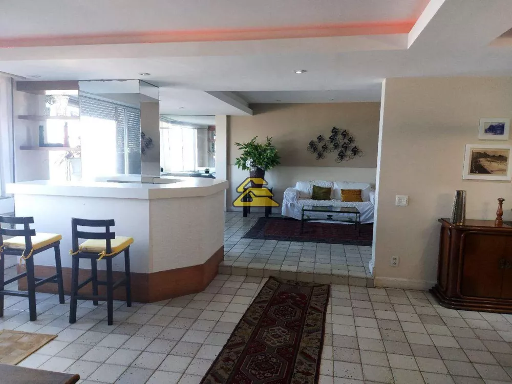 Apartamento, 4 quartos, 225 m² - Foto 1