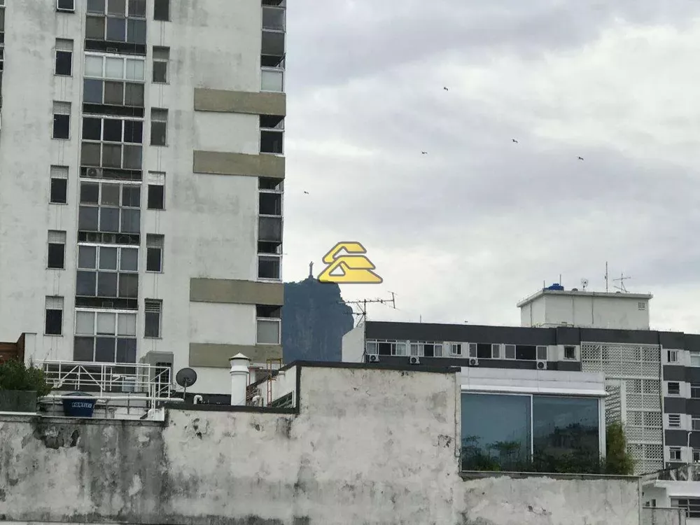 Cobertura, 3 quartos, 228 m² - Foto 2