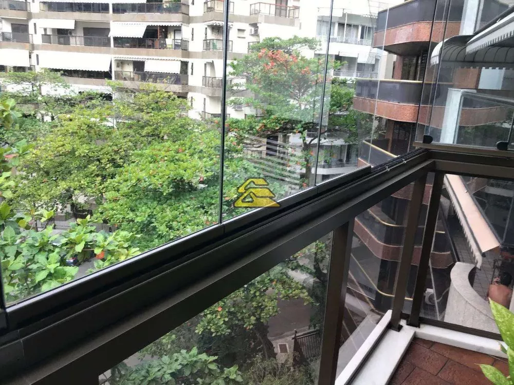 Cobertura, 3 quartos, 228 m² - Foto 4