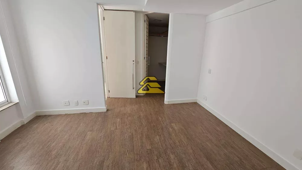 Cobertura, 3 quartos, 176 m² - Foto 2