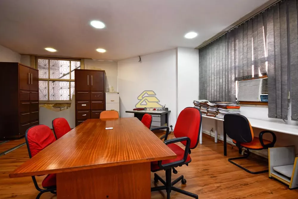Sala-Conjunto, 296 m² - Foto 1